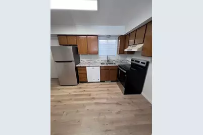 556 N Fairfield Rd #D4, Layton, UT 84041 - Photo 14