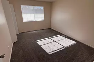556 N Fairfield Rd, Layton, UT 84041 - Photo 10