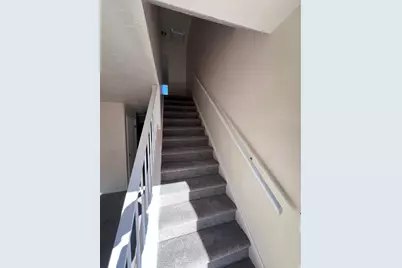 556 N Fairfield Rd #D4, Layton, UT 84041 - Photo 10