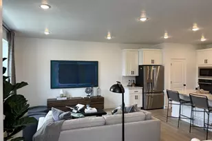 77 S Lunar Wy, Mapleton, UT 84664 - Photo 4