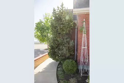 1380 N 300 W, Blanding, UT 84511 - Photo 6