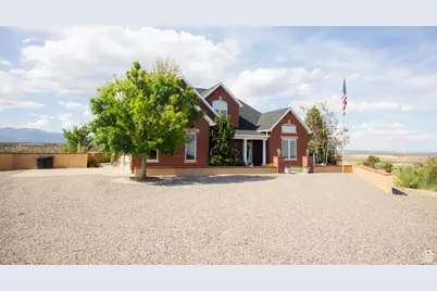 1380 N 300 W, Blanding, UT 84511 - Photo 1