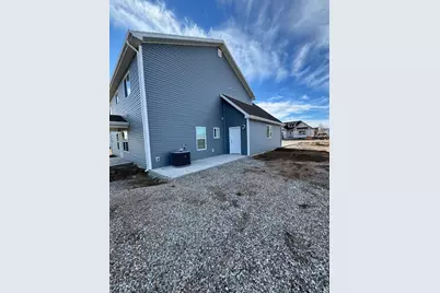 262 N 300 W, Preston, ID 83263 - Photo 28