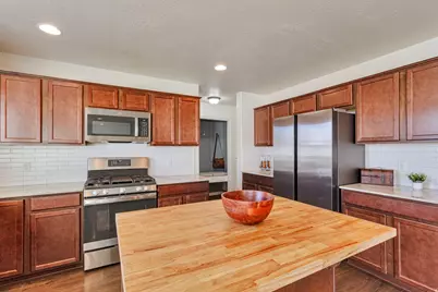 6052 S 4275 W, Roy, UT 84067 - Photo 10