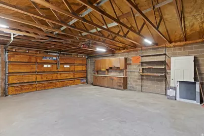 19 E North Canyon Rd, Bountiful, UT 84010 - Photo 28