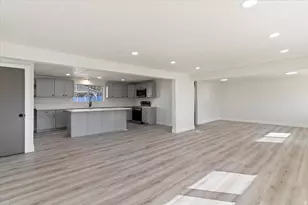 19 E North Canyon Rd, Bountiful, UT 84010 - Photo 8