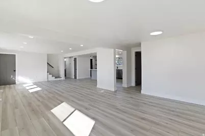 19 E North Canyon Rd, Bountiful, UT 84010 - Photo 8