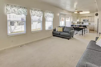 1450 S 400 E, Kaysville, UT 84037 - Photo 6