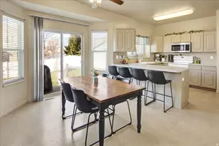 1450 S 400 E, Kaysville, UT 84037 - Photo 10