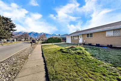118 E 950 N, Layton, UT 84041 - Photo 32