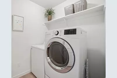 4453 E Hurstbourne Dr, Eagle Mountain, UT 84005 - Photo 22