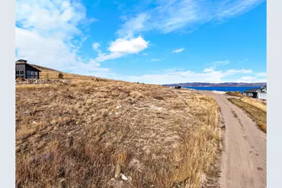 531 W Belle Dr, Garden City, UT 84028 - Photo 2