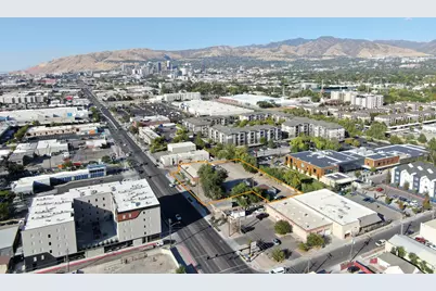 1485 S 300 W, Salt Lake City, UT 84115 - Photo 2