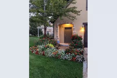 970 E Tuscan Park Ln S, Midvale, UT 84047 - Photo 2