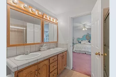 8585 S Mt Majestic Rd E, Sandy, UT 84093 - Photo 38