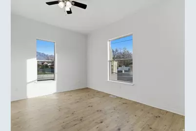 221 E 4800 S, Salt Lake City, UT 84107 - Photo 18