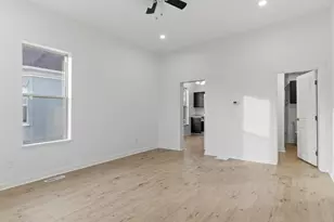 221 E 4800 S, Salt Lake City, UT 84107 - Photo 4