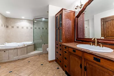 9650 S Buttonwood Dr, Sandy, UT 84092 - Photo 22