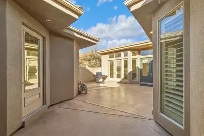 2335 W Sunbrook Dr #28, Saint George, UT 84770 - Photo 16