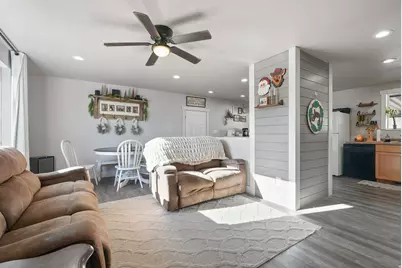 648 W 2200 N, Clinton, UT 84015 - Photo 2