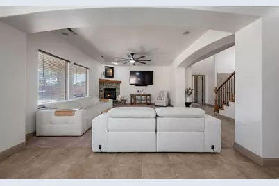 2553 S 2070 Cir E, Saint George, UT 84790 - Photo 12