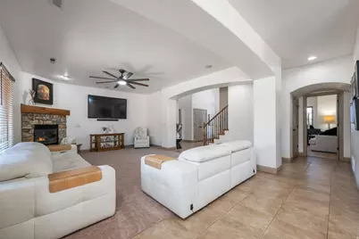 2553 S 2070 Cir E, Saint George, UT 84790 - Photo 10