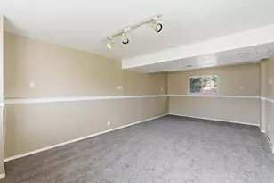 1683 N 250 W, Layton, UT 84041 - Photo 18