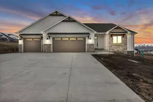 1154 E 160 N, Hyde Park, UT 84318 - Photo 1