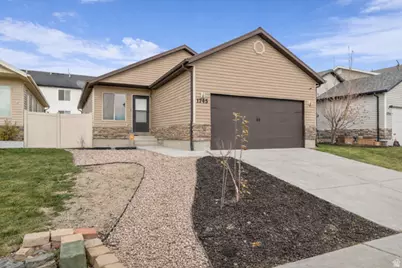 1745 E Tumwater Ln, Eagle Mountain, UT 84005 - Photo 2