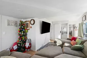 313 E Vagabond Dr, Murray, UT 84107 - Photo 10