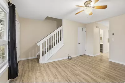 328 E 100 N #5, Hyrum, UT 84319 - Photo 2