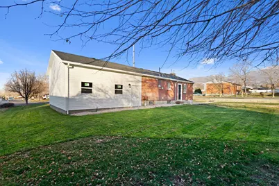 53 W 1800 S, Bountiful, UT 84010 - Photo 22