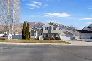 9976 N Oak Rd W, Cedar Hills, UT 84062 - Photo 2