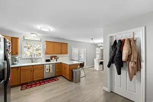 1485 E Navajo Dr S, Pleasant Grove, UT 84062 - Photo 18