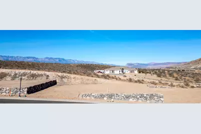 6270 S 1100 W #3, Hurricane, UT 84737 - Photo 2