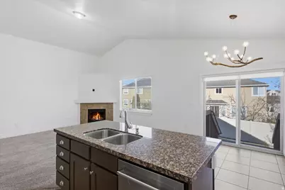 3856 W Coastal Dune Dr, South Jordan, UT 84009 - Photo 8