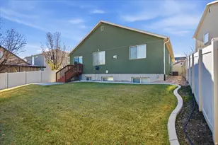 3856 W Coastal Dune Dr, South Jordan, UT 84009 - Photo 32