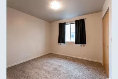 1761 E Fort Union Blvd, Cottonwood Heights, UT 84121 - Photo 22