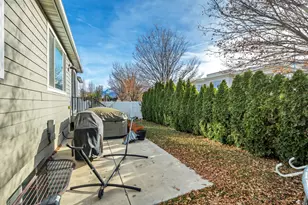 1877 W Kamari Dr, South Jordan, UT 84095 - Photo 36