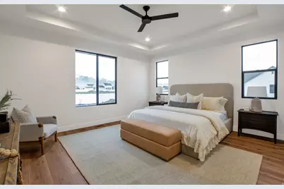 298 N Amber Ln W, Layton, UT 84041 - Photo 20