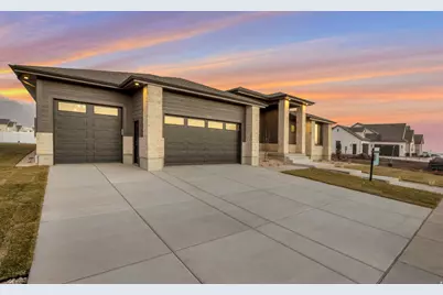 298 N Amber Ln W, Layton, UT 84041 - Photo 4