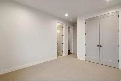 298 N Amber Ln W, Layton, UT 84041 - Photo 26