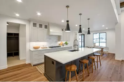 298 N Amber Ln W, Layton, UT 84041 - Photo 10