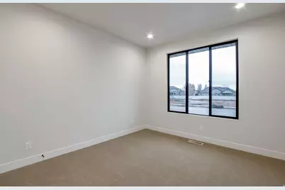 298 N Amber Ln W, Layton, UT 84041 - Photo 26