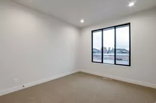 298 N Amber Ln W, Layton, UT 84041 - Photo 26