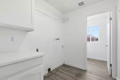 2679 W Builders Dr S, Taylorsville, UT 84118 - Photo 18