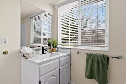 9871 S 4000 W, South Jordan, UT 84095 - Photo 12