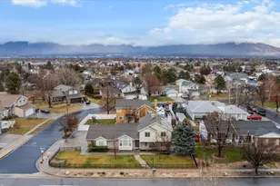 9871 S 4000 W, South Jordan, UT 84095 - Photo 30