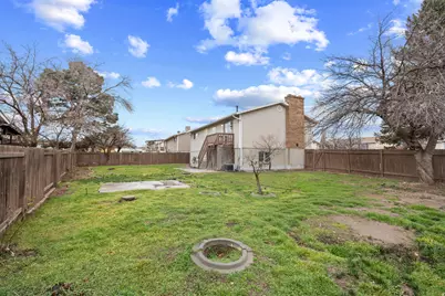 4929 S Huntington Rd W, Taylorsville, UT 84129 - Photo 28