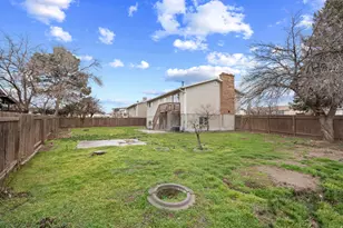 4929 S Huntington Rd W, Taylorsville, UT 84129 - Photo 28